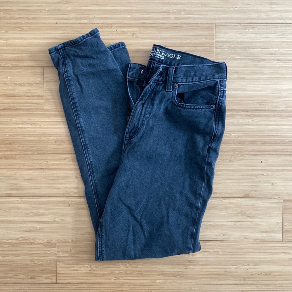 American Eagle black Mom jeans